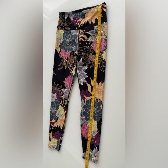 RUNNING BARE Leggings Size 6-8 Multicolor 
Ab-Waisted Tights 7/8 Legging Gusset - Picture 4 of 7